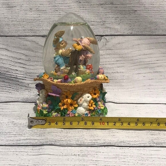 MUSICAL Playing Spring Water Globe. - Picture 7 of 9